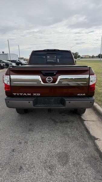 Nissan Titan XD 4x4 Diesel Crew Cab Platinum Reserve 2016