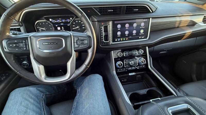 GMC Yukon XL Denali 4WD 2021