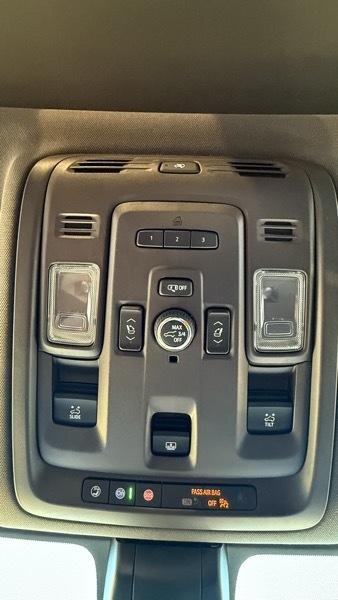 GMC Yukon XL Denali 4WD 2021