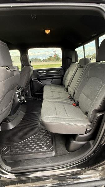 RAM 1500 Big Horn Crew Cab SWB 4WD 2021
