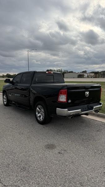 RAM 1500 Big Horn Crew Cab SWB 4WD 2021