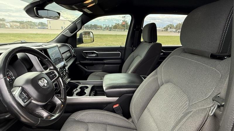 RAM 1500 Big Horn Crew Cab SWB 4WD 2021