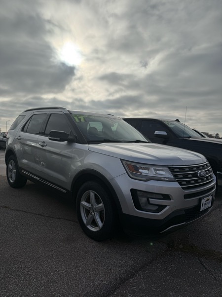 Ford Explorer XLT 4WD 2017