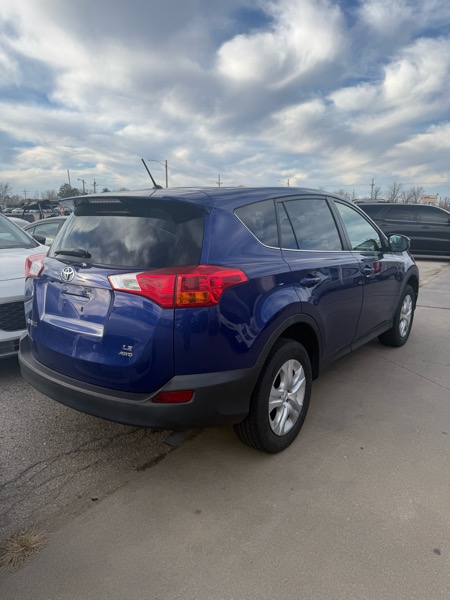 Toyota RAV4 LE AWD 2015