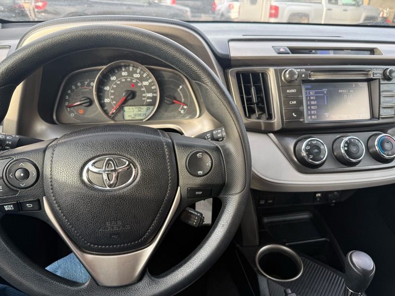 Toyota RAV4 LE AWD 2015