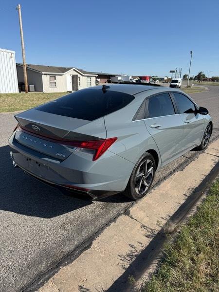 Hyundai Elantra Limited 2021