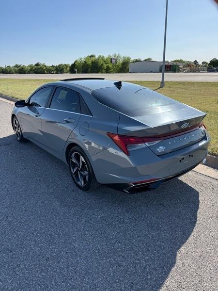 Hyundai Elantra Limited 2021