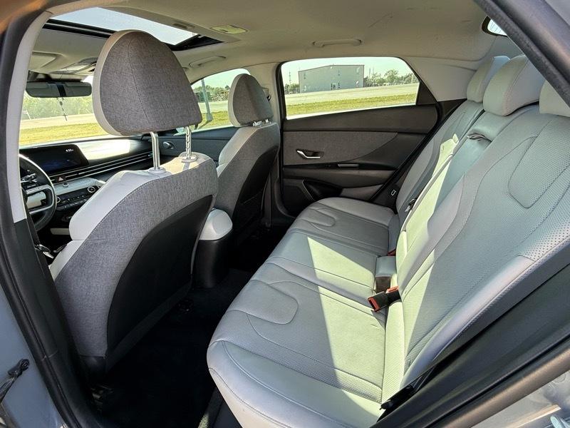 Hyundai Elantra Limited 2021