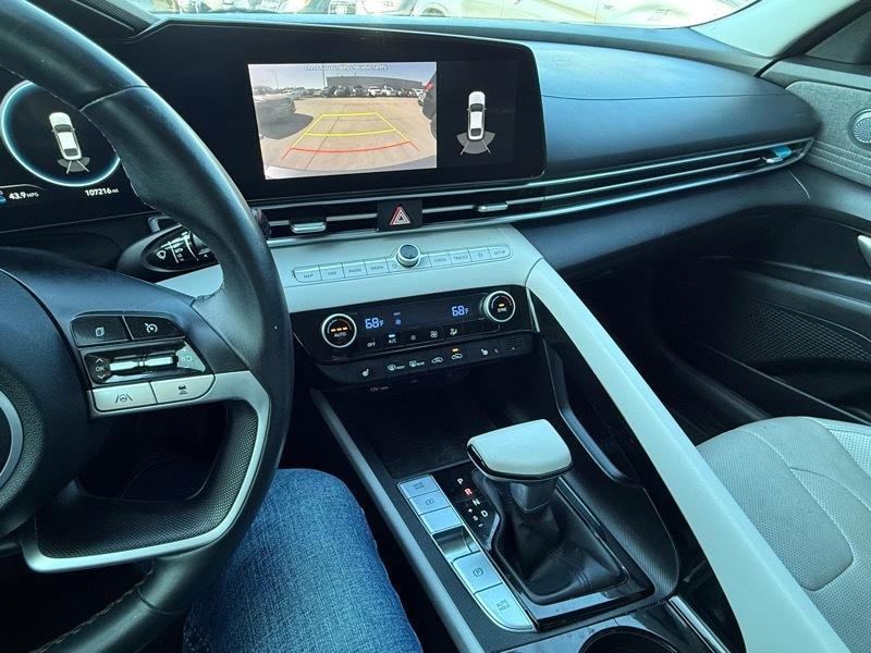 Hyundai Elantra Limited 2021