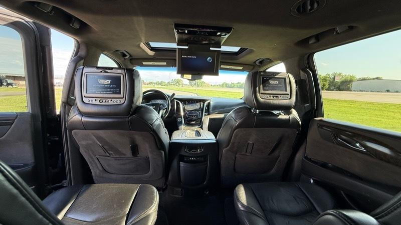 Cadillac Escalade Platinum 4WD 2015