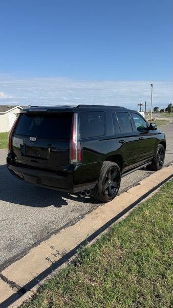 Cadillac Escalade Platinum 4WD 2015