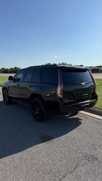 Cadillac Escalade Platinum 4WD 2015