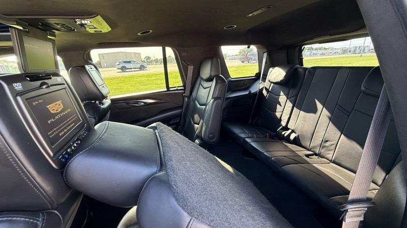 Cadillac Escalade Platinum 4WD 2015