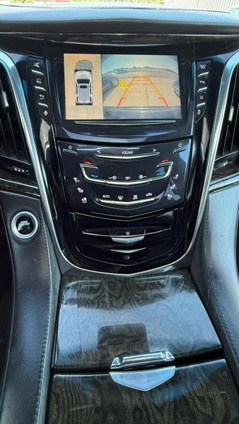 Cadillac Escalade Platinum 4WD 2015