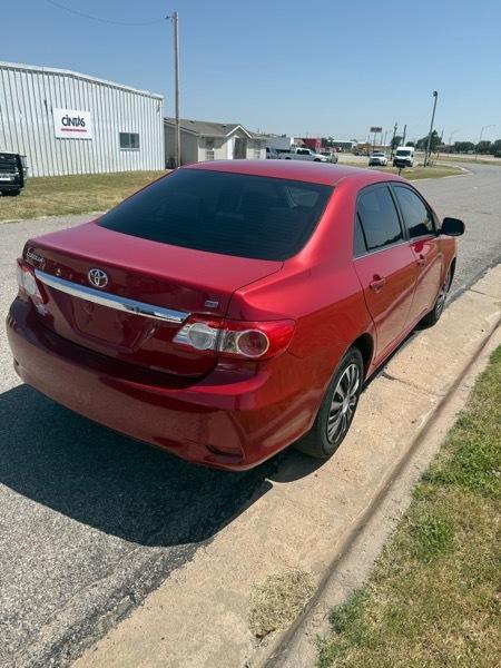Toyota Corolla LE 2013