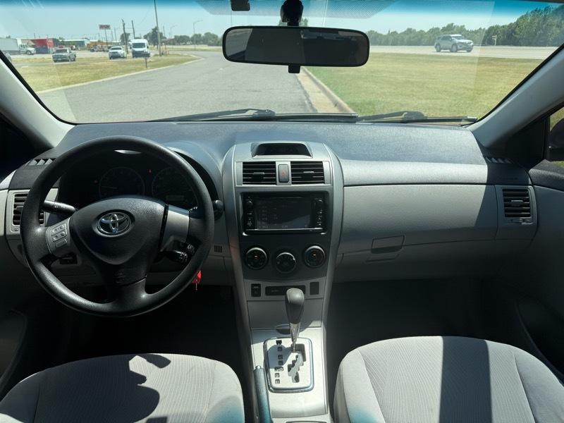 Toyota Corolla LE 2013