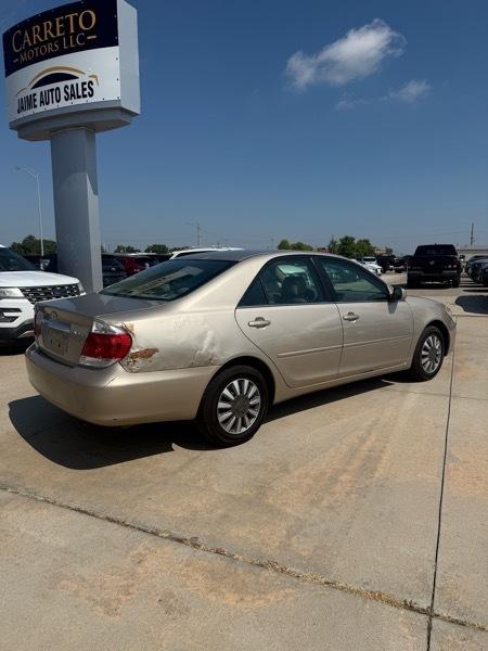 Toyota Camry LE 2006