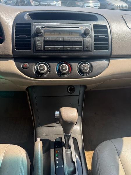 Toyota Camry LE 2006