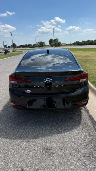 Hyundai Elantra Automatic 2020