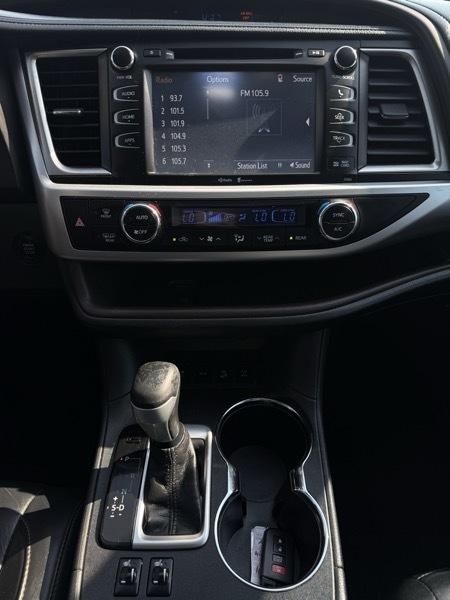 Toyota Highlander XLE AWD V6 2015