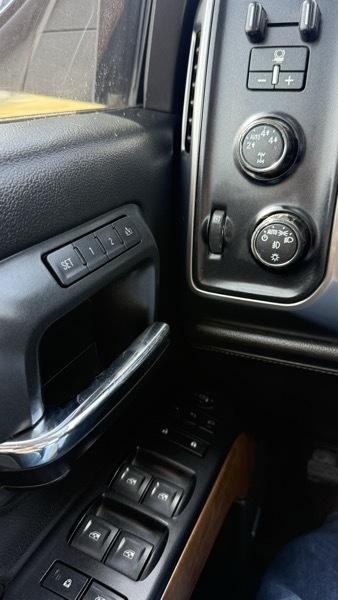 Chevrolet Silverado 1500 LTZ Crew Cab 4WD 2016