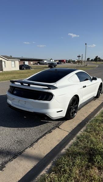 Ford Mustang EcoBoost Coupe 2018