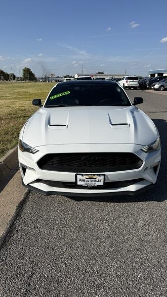 Ford Mustang EcoBoost Coupe 2018