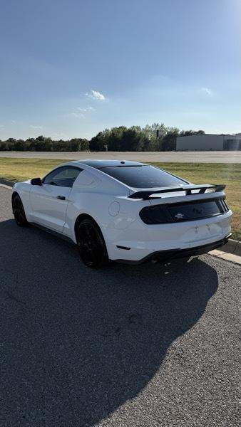 Ford Mustang EcoBoost Coupe 2018