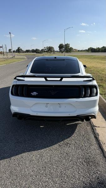 Ford Mustang EcoBoost Coupe 2018