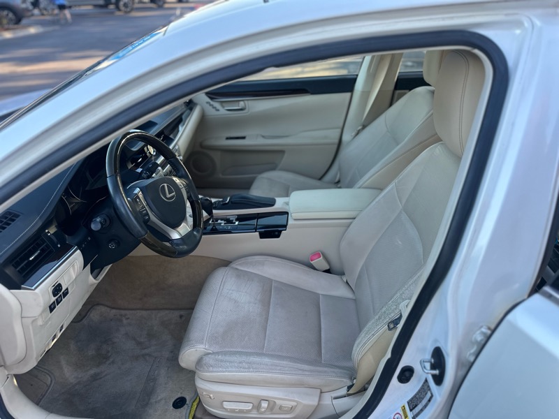 Lexus ES 350 Sedan 2014