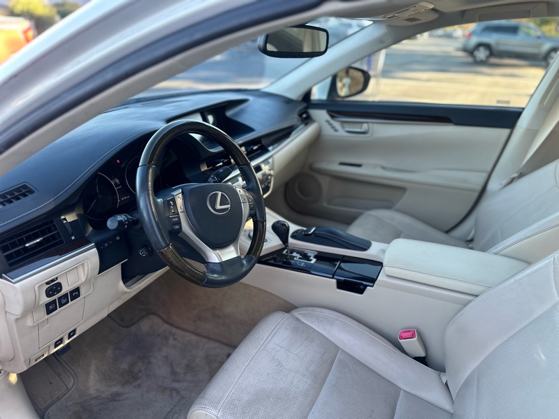Lexus ES 350 Sedan 2014