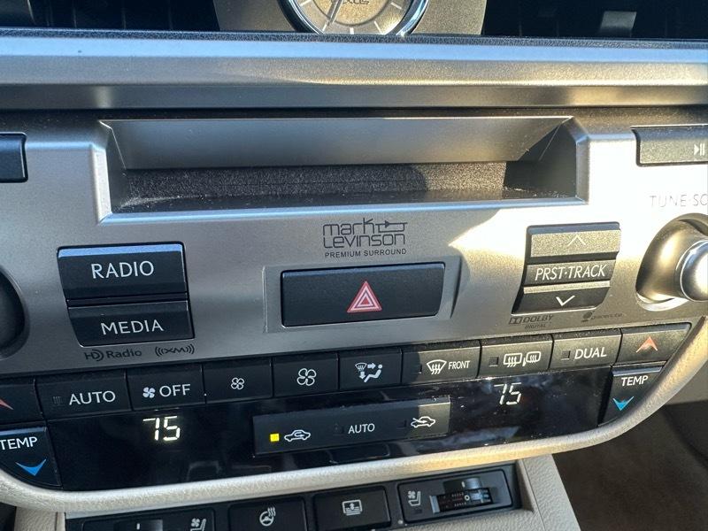 Lexus ES 350 Sedan 2014