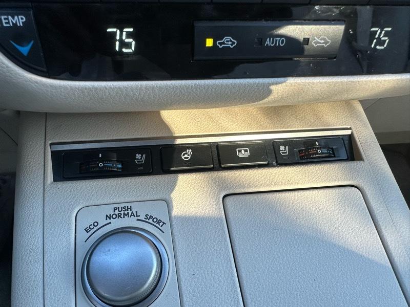 Lexus ES 350 Sedan 2014