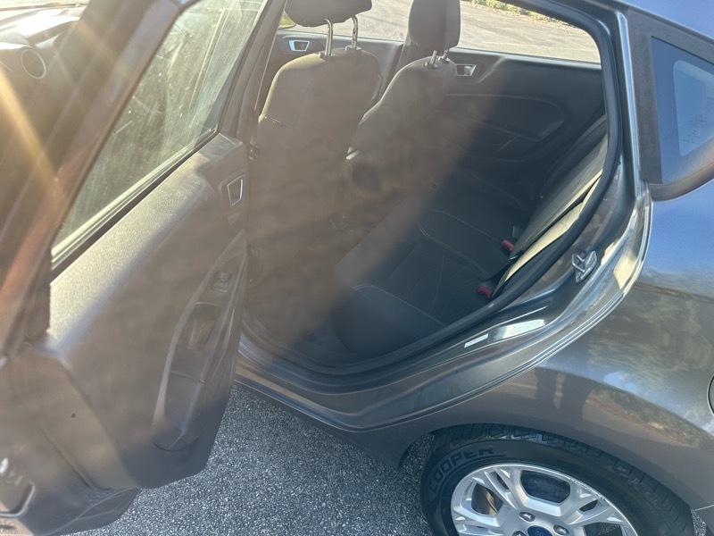 Ford Fiesta SE Hatchback 2014