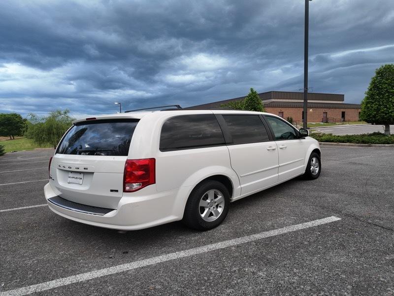 Dodge Grand Caravan SXT 2012