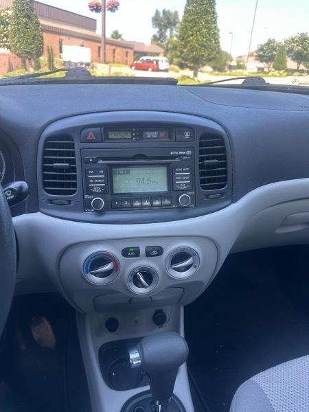 Hyundai Accent GLS 4-Door 2009