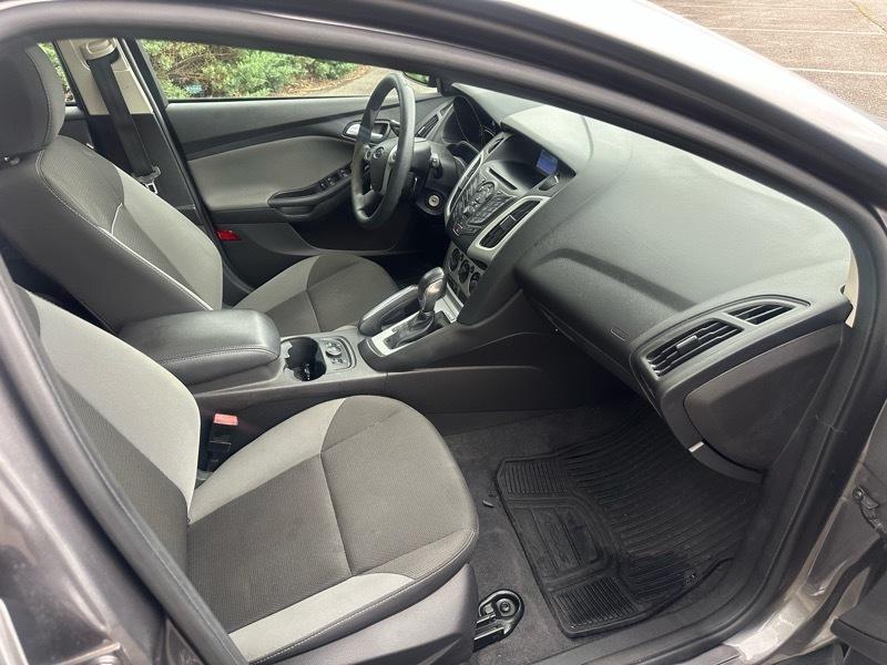 Ford Focus SE Hatch 2013