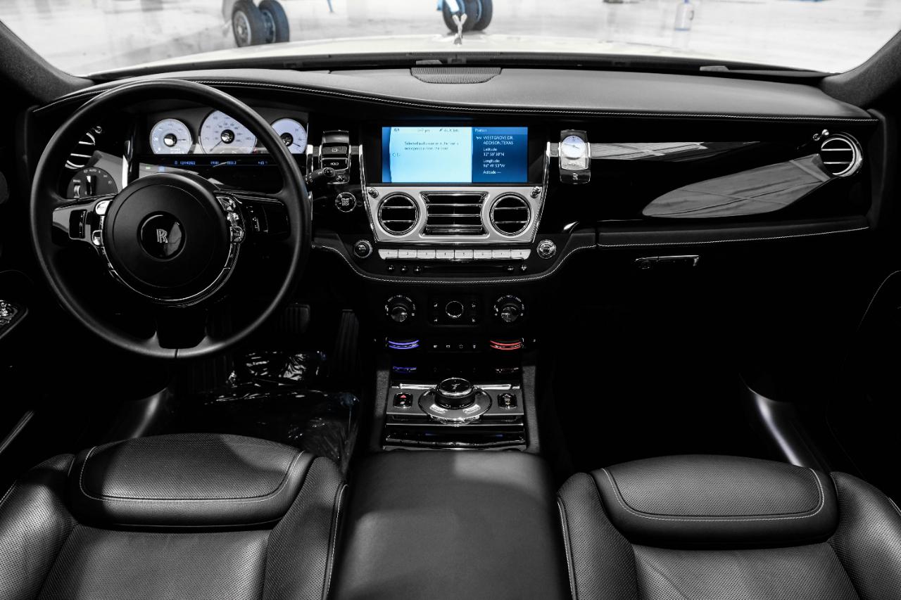 Rolls-Royce Ghost photo 9