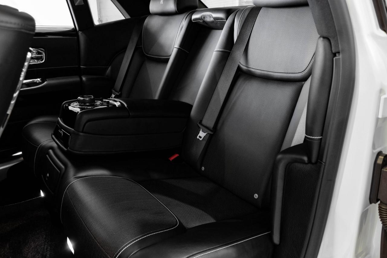Rolls-Royce Ghost photo 46