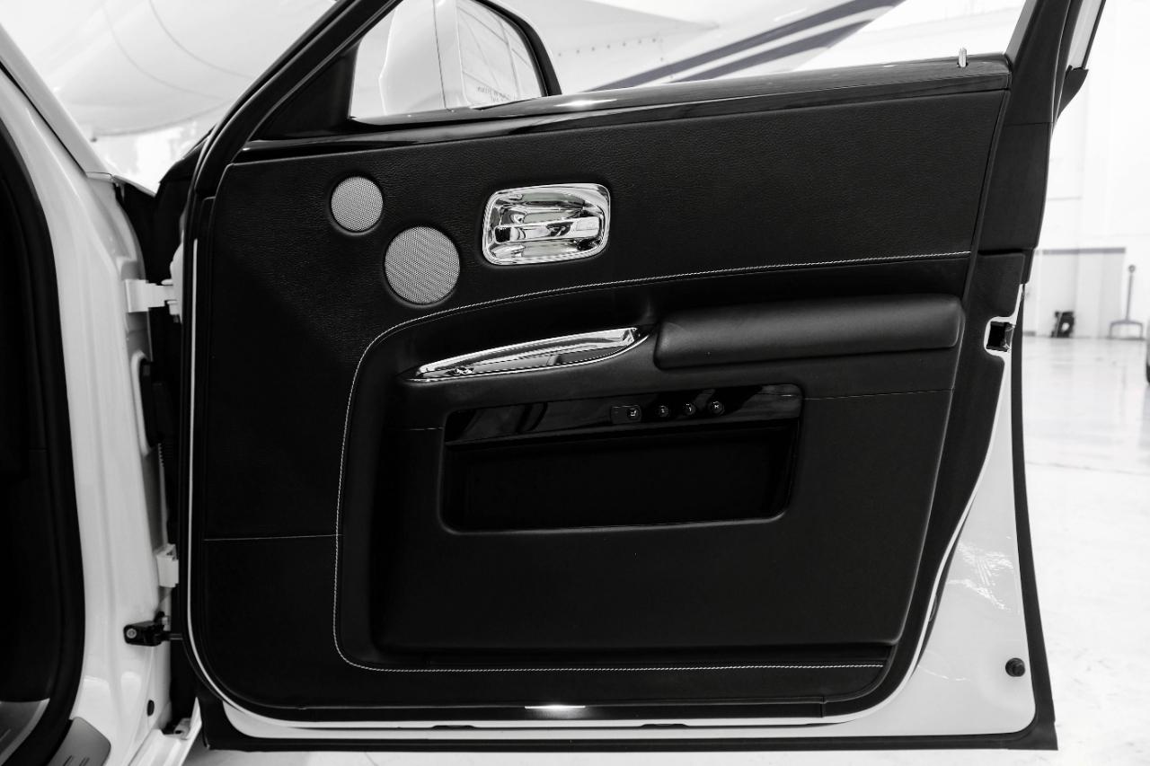 Rolls-Royce Ghost photo 52