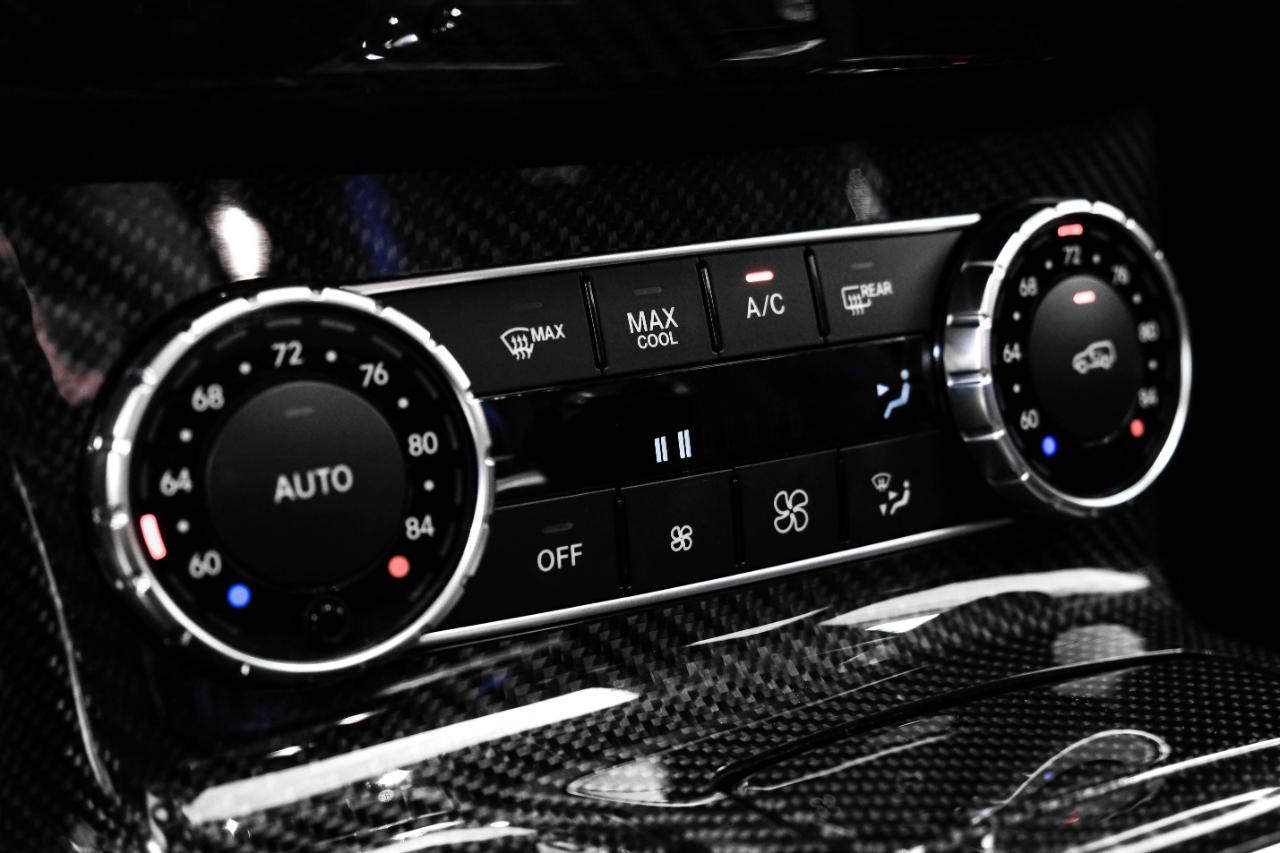 Mercedes-Benz G-Class photo 24