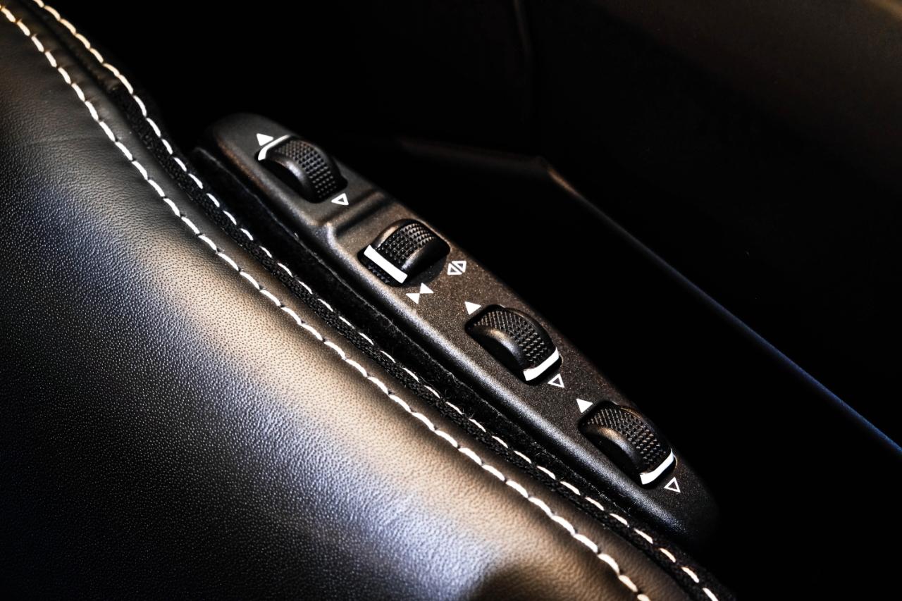 Mercedes-Benz G-Class photo 32
