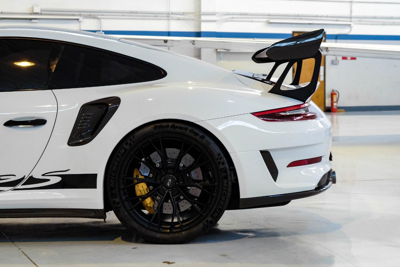 Porsche 911 photo 10