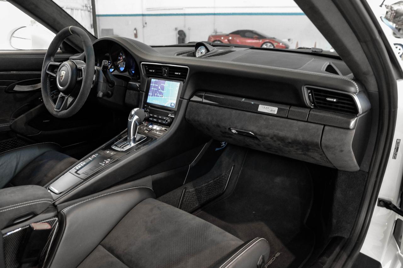 Porsche 911 photo 11