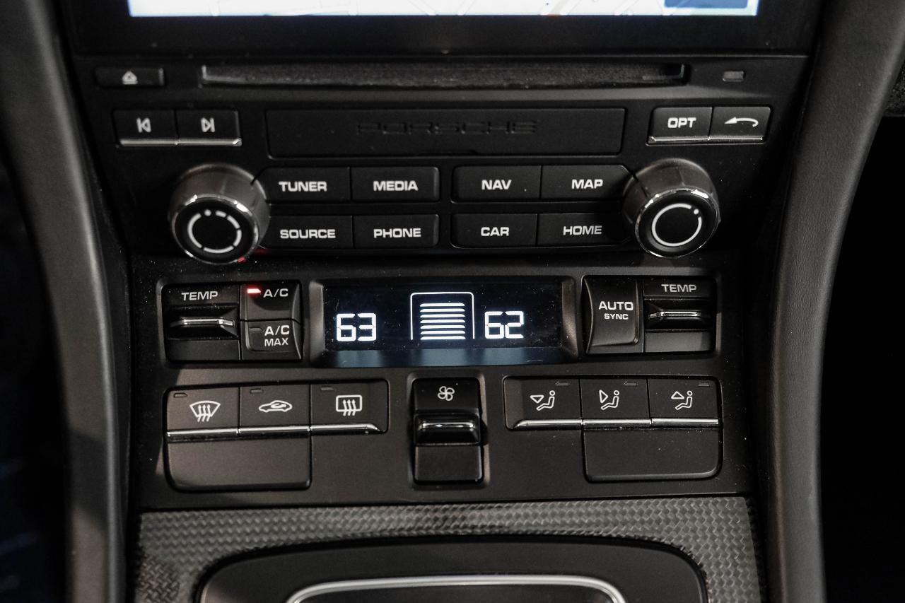 Porsche 911 photo 24