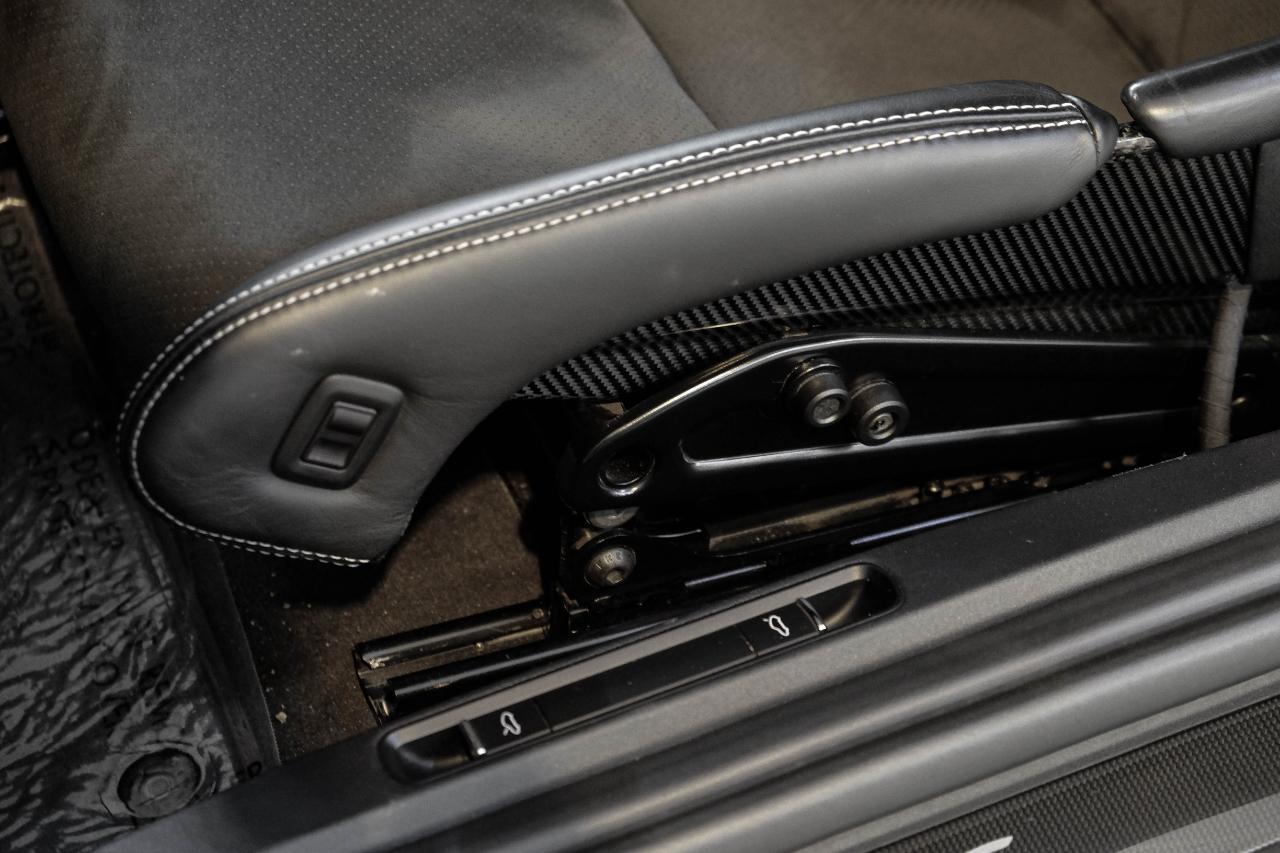 Porsche 911 photo 33