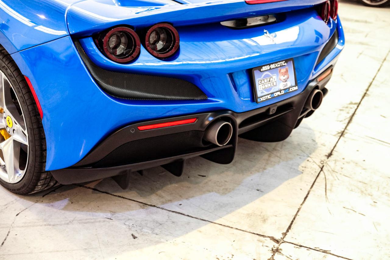 Ferrari F8 photo 47