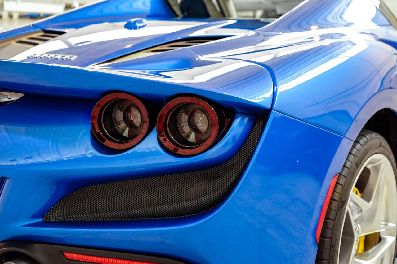 Ferrari F8 photo 52