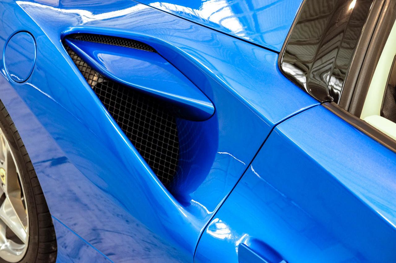 Ferrari F8 photo 55
