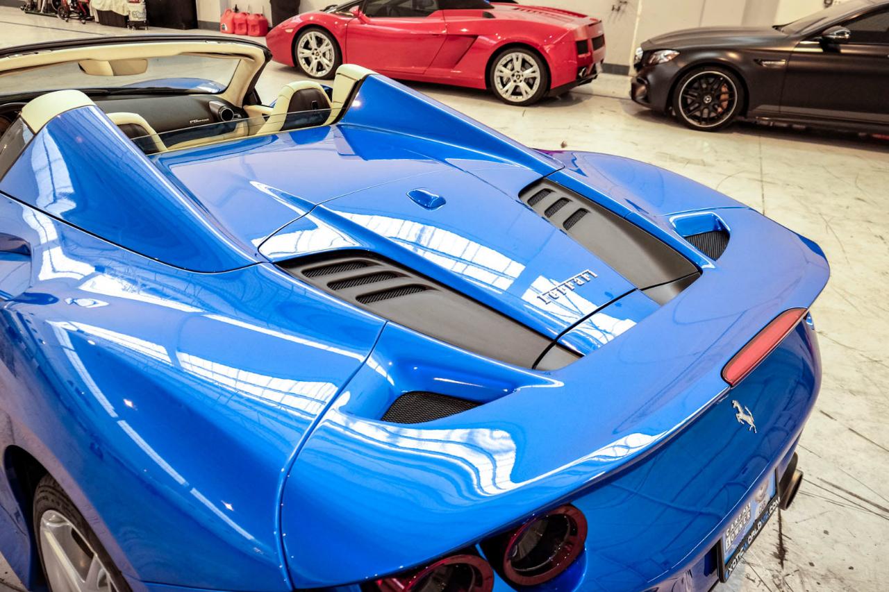 Ferrari F8 photo 57